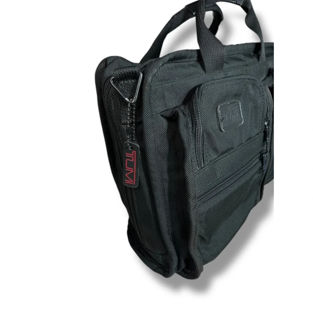 TUMI‎ Alpha Black Expandable Briefcase Messenger Bag Ballistic Nylon Laptop Vtg